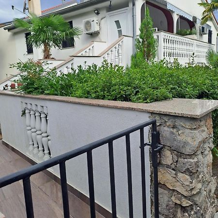 Apartments Stjepan Malinska Zewnętrze zdjęcie