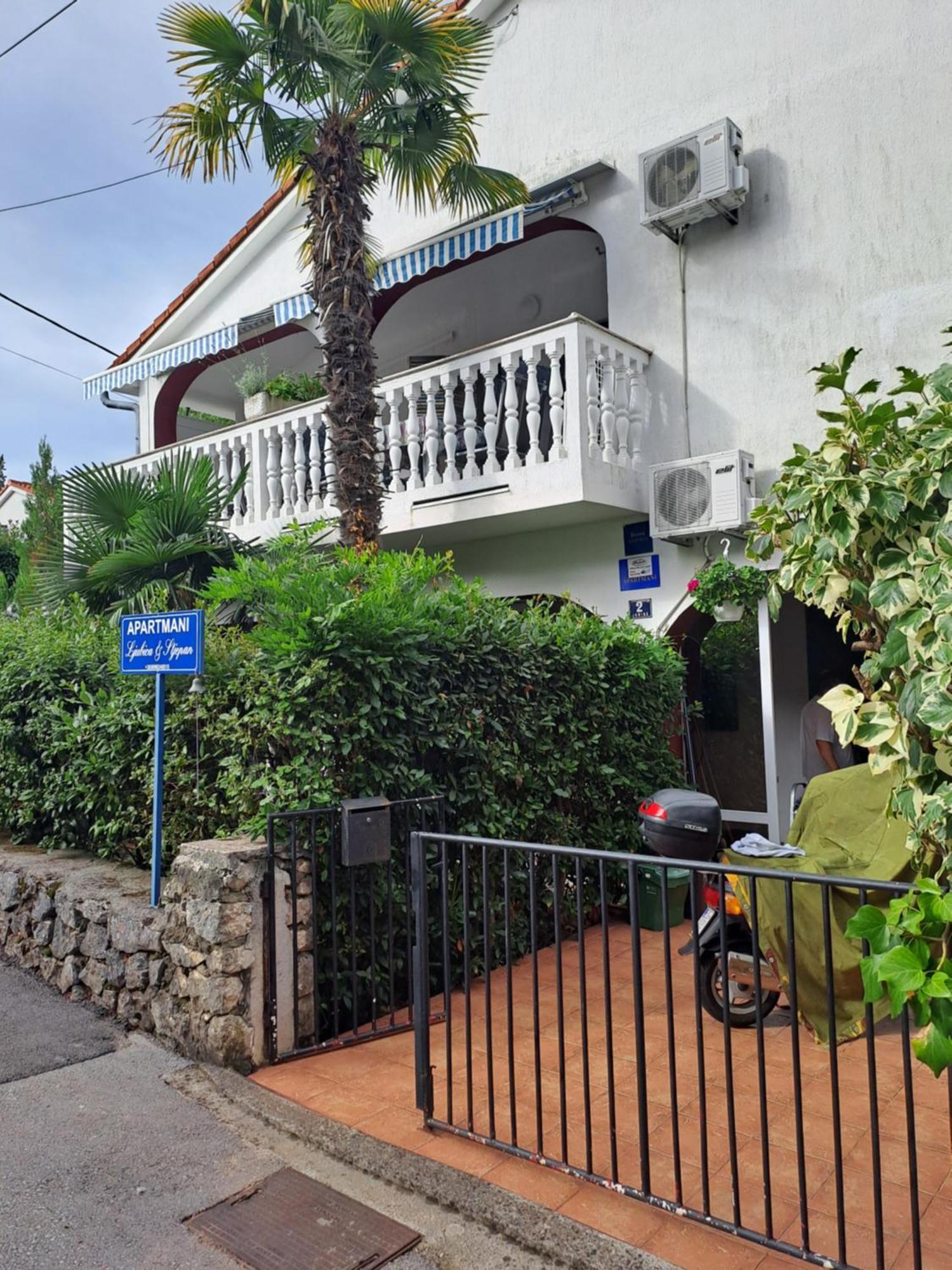 Apartments Stjepan Malinska Zewnętrze zdjęcie